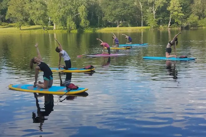 imageye___-_Paddle-Board-Yoga-image-1